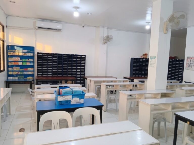 bonifacio-st-san-carlos-city-center-1