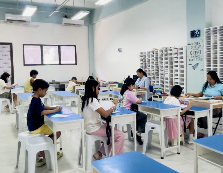 robertson-plaza-kawit-center-3