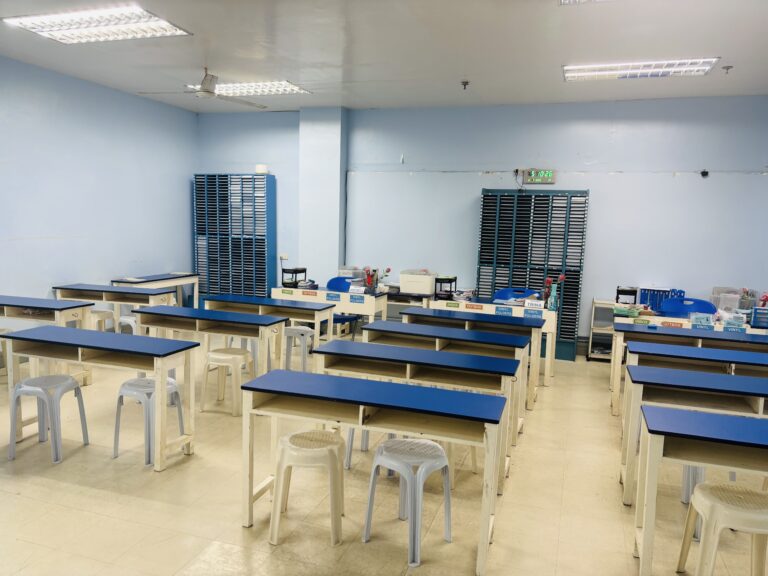 uptown-mall-borongan-center-2